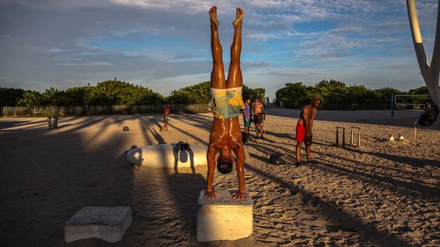 getty_heat-wave-florida-1-gty-250226_1740591087880_hpembed_3x2543186