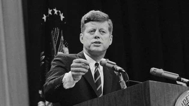 getty_jfk_032025893473