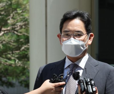 South Korea pardons billionaire Samsung head Lee Jae-yong to aid economy