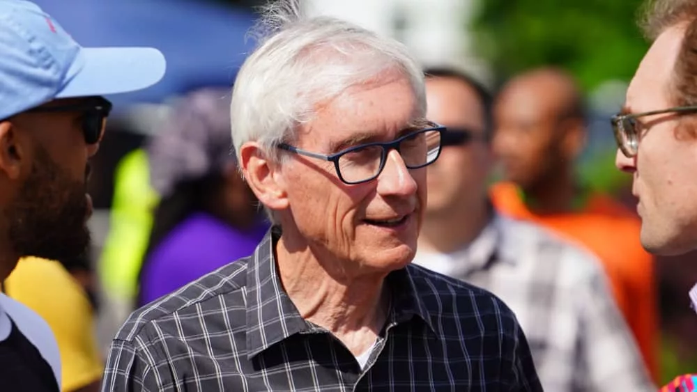 shutterstock_1994343773564524