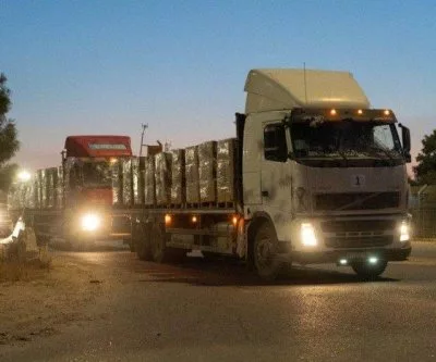 8-world-food-program-trucks-cross-into-gaza-on-new-route