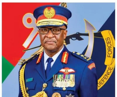 kenyas-defense-chief-dies-in-helicopter-crash-2