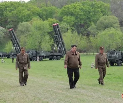 kim-jong-un-oversees-north-korean-nuclear-trigger-counterattack-drill-2