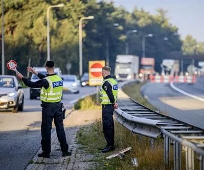 germany-restarts-checks-at-all-land-borders-angering-neighbors-2