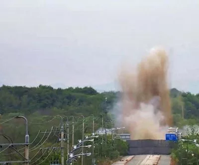 north-korea-blows-up-sections-of-two-roads-connecting-it-with-south-2