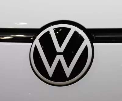 volkswagen-pitches-closure-of-three-plants-layoffs-2