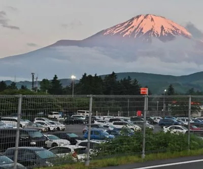 First snow of winter arrives on Japan's Mount Fuji five weeks late