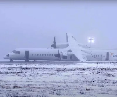 air-canada-express-flight-skids-on-runway-no-one-injured-2