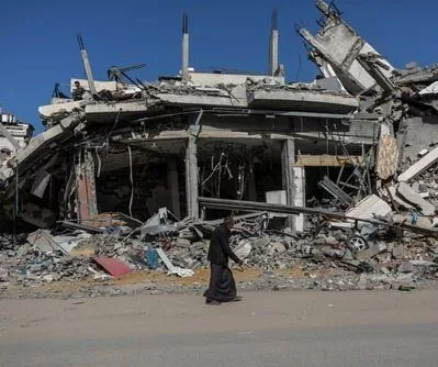 Israeli airstrikes into Gaza kill at least 9, including journalists, Hamas says