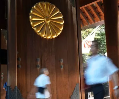 south-korea-expresses-deep-disappointment-over-japanese-pms-offering-to-wwii-shrine-2
