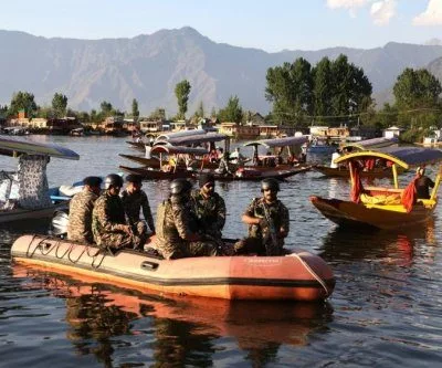 Indian, Pakistani forces exchange gunfire in Kashmir