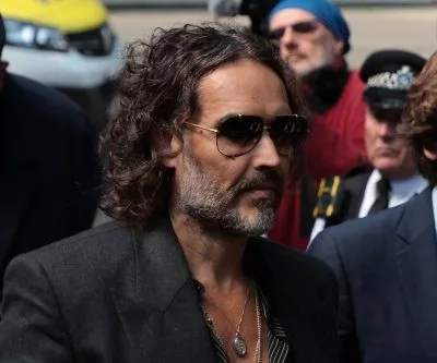 russell-brand-pleads-not-guilty-to-rape-sexual-assault-charges-2