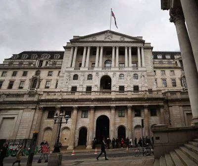 bank-of-england-hold-rates-at-425-but-indicates-cuts-to-come