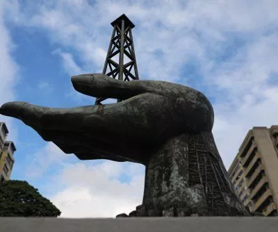 blackout-at-cardn-refinery-highlights-venezuelas-oil-industry-crisis