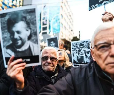 argentina-orders-trial-in-absentia-for-suspects-in-amia-bombing-in-94-2