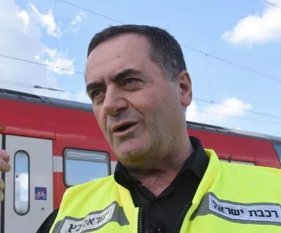 israeli-defense-minister-shares-plan-to-move-palestinians-to-closed-camp-2