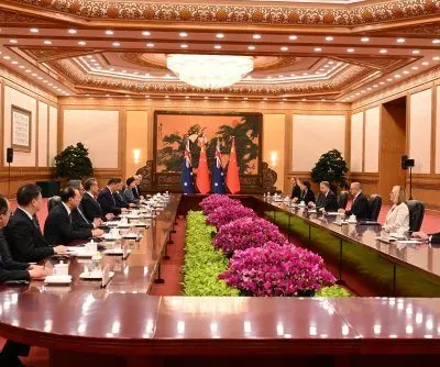australian-pm-albanese-meets-chinese-president-xi-in-beijing-2