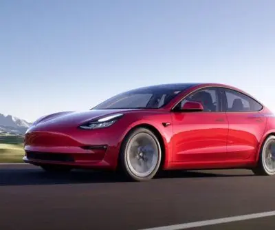tesla-makes-model-y-available-in-india-for-first-time-2