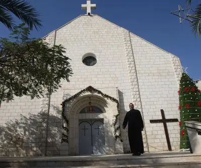 2-killed-priest-among-injured-as-gaza-catholic-church-shelled-by-israel-2