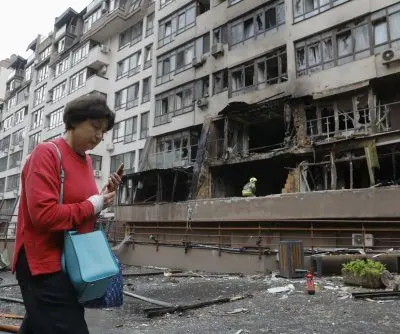 at-least-1-killed-9-injured-as-russia-ukraine-trade-aerial-attacks-2