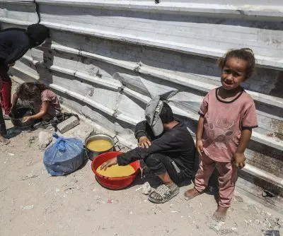israel-hails-aid-truck-deliveries-in-gaza-un-calls-it-a-trickle