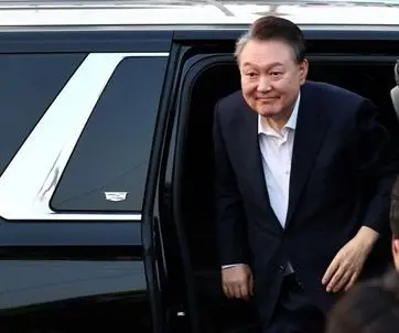 special-prosecutors-file-arrest-warrant-for-south-korean-ex-pres-yoon-2