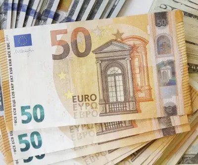 eurozone-economy-weathers-trade-headwinds-to-stay-in-the-black-2