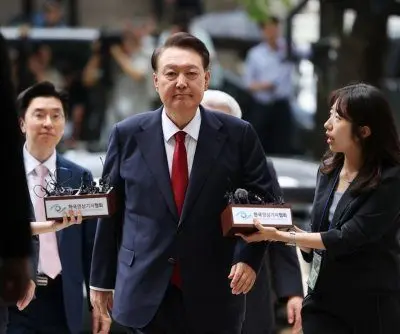 ex-south-korean-president-yoon-suk-yeol-in-solitary-confinement-2