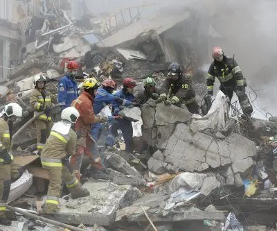 at-least-31-dead-in-kyiv-after-russian-drone-and-missile-strikes-2