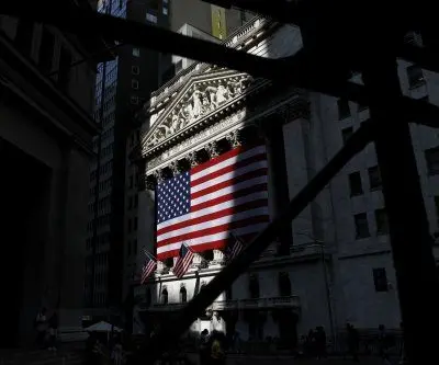 gildan-acquires-hanesbrands-in-22-billion-deal