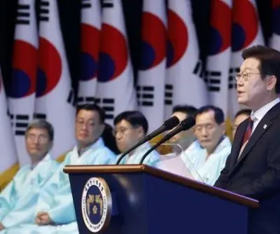 south-koreas-lee-says-no-plans-for-unification-by-absorption-with-north-2