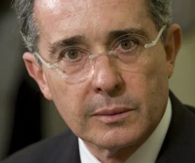court-orders-ex-colombian-president-uribe-released-from-house-arrest-2