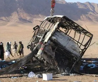 nearly-80-afghans-including-children-dead-after-bus-crash-via-iran-2