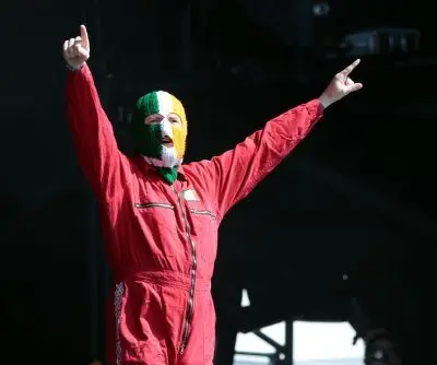 decision-delayed-in-london-flag-display-charge-against-kneecap-rapper-2