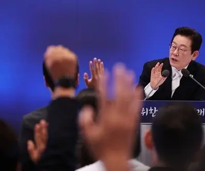 south-koreas-lee-says-immigration-raid-may-deter-us-investment