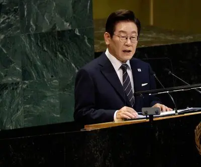 south-koreas-lee-unveils-end-initiative-for-peace-on-korean-peninsula-2