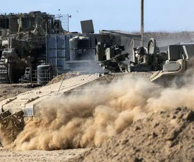 israel-destroys-parts-of-gaza-city-as-humanitarian-crisis-ensues