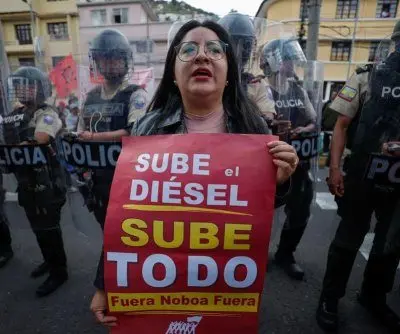 protests-force-state-of-emergency-in-10-ecuador-provinces-2