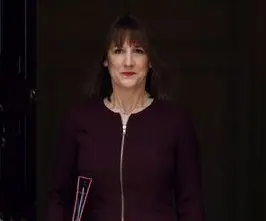 realtor-takes-blame-for-british-chancellors-breach-of-home-rental-law-2