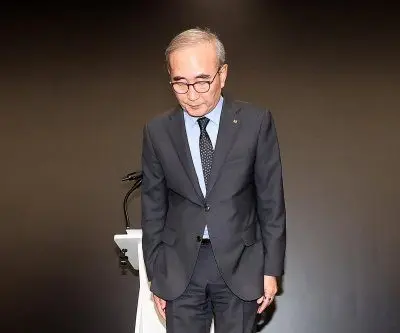 police-raid-korean-telecom-operator-kt-2