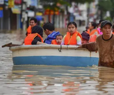 heavy-rain-flooding-in-central-vietnam-kills-at-least-41-people-2