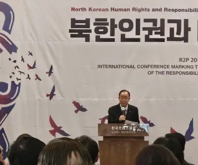 ex-un-chief-ban-lauds-s-koreas-co-sponsorship-of-n-korea-human-rights-resolution