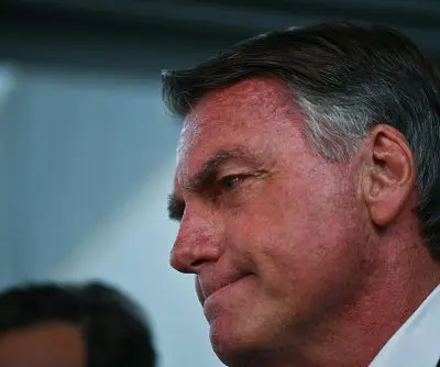 brazils-supreme-court-orders-bolsonaro-to-begin-27-year-prison-term-2