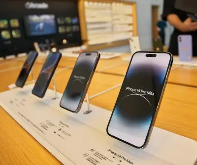 india-reverses-order-for-tracking-app-to-be-loaded-on-mobile-phones-2