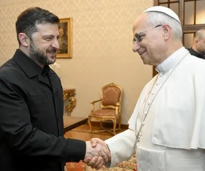 pope-leo-hosts-volodymyr-zelensky-in-castel-gandolfo-2