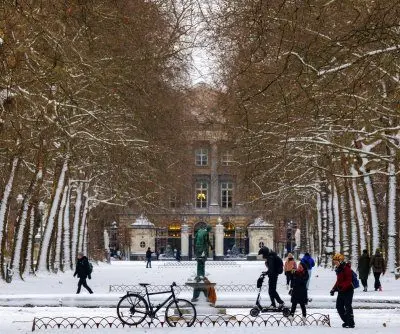 europe-hit-by-winter-storm-flights-trains-disrupted-2