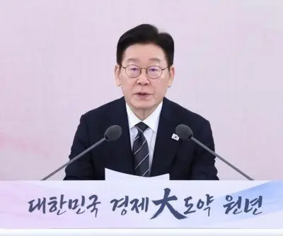 lee-warns-k-shaped-growth-leaves-youth-facing-jobs-crisis-2