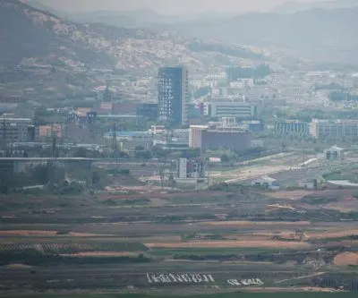 businessmen-with-investments-in-n-korea-urge-govt-to-lift-sanctions-on-inter-korean-projects-2