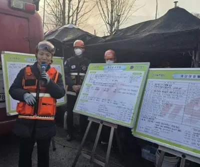 Fire contained at Seoul’s Guryong Village, 258 residents evacuated