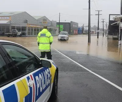 landslides-in-new-zealand-kill-2-search-for-missing-continues-2
